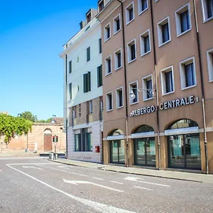 Hotel Centrale Este